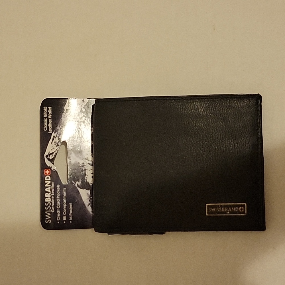 NWT: Swiss Brand Classic Leather Bifold Wallet